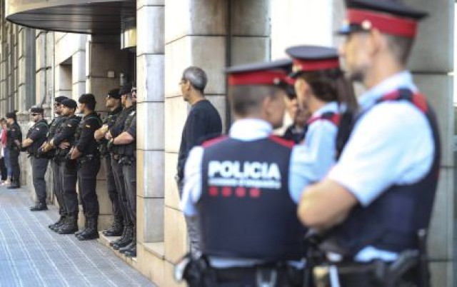 El Gobierno Toma El Control De Los Mossos Y Los Pone Bajo El Mando De ...