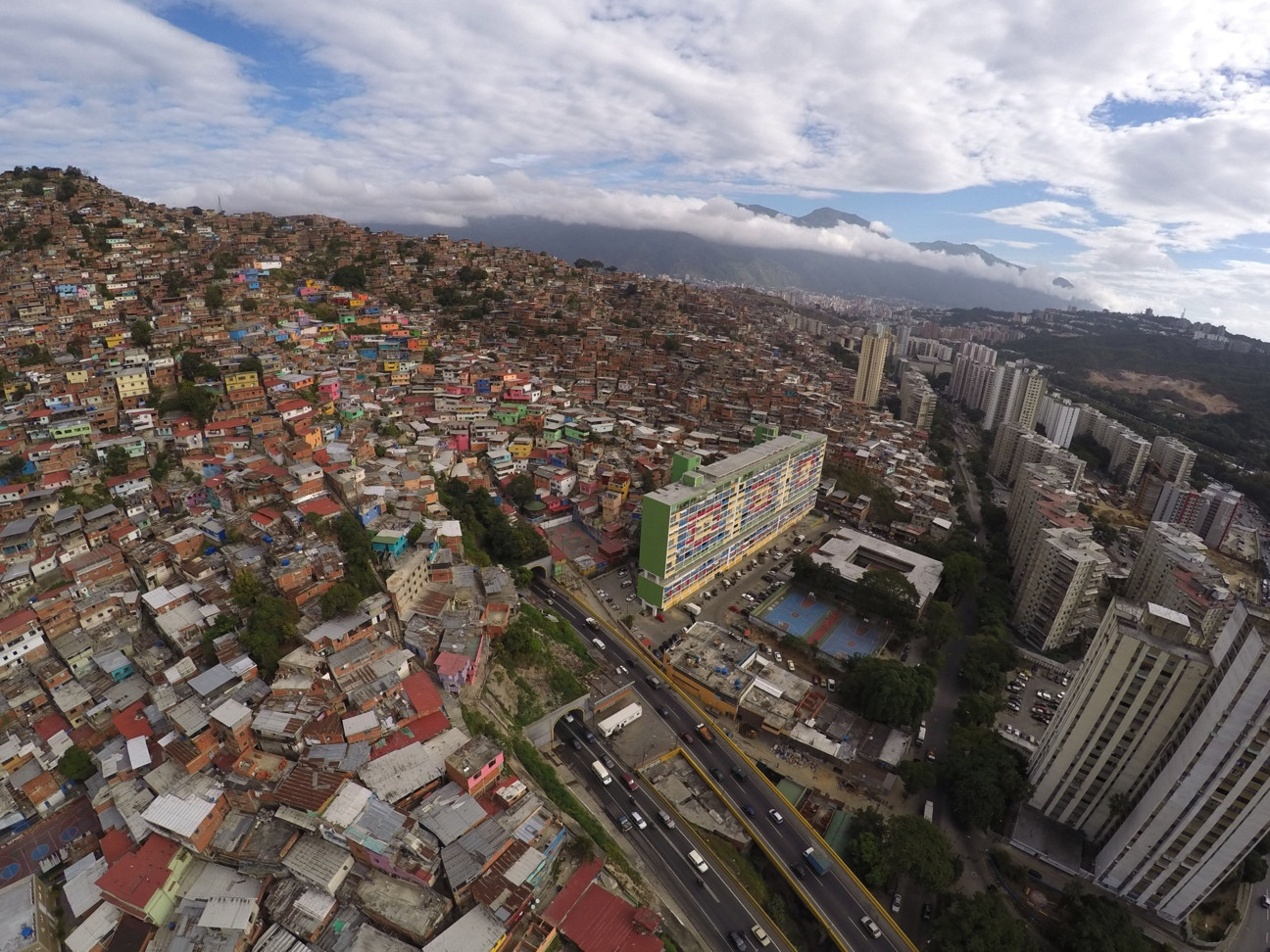 Cómo se vive en los barrios de Caracas la crisis de Venezuela